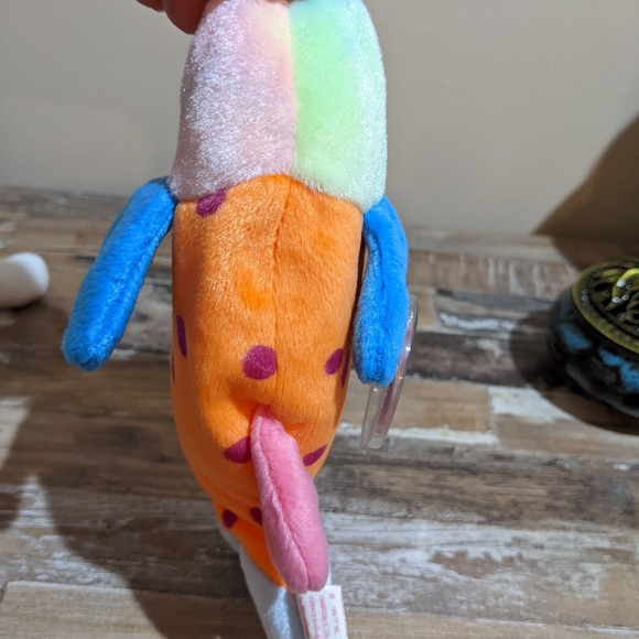 RARE Lips Beanie Baby - Picture 10 of 11